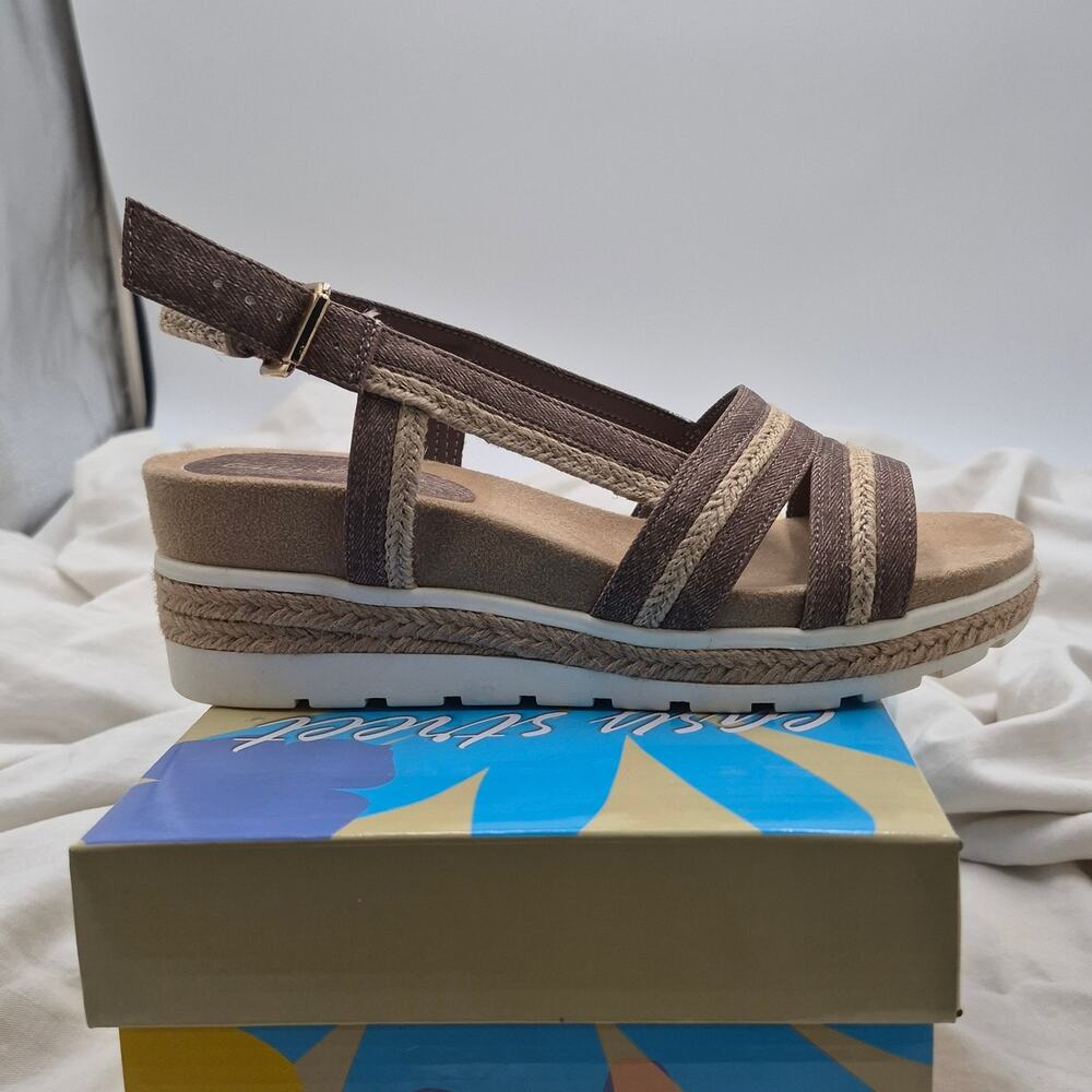 NEW Easy Street Mel wedge sandal tan woven jute platform wedge size 7.5